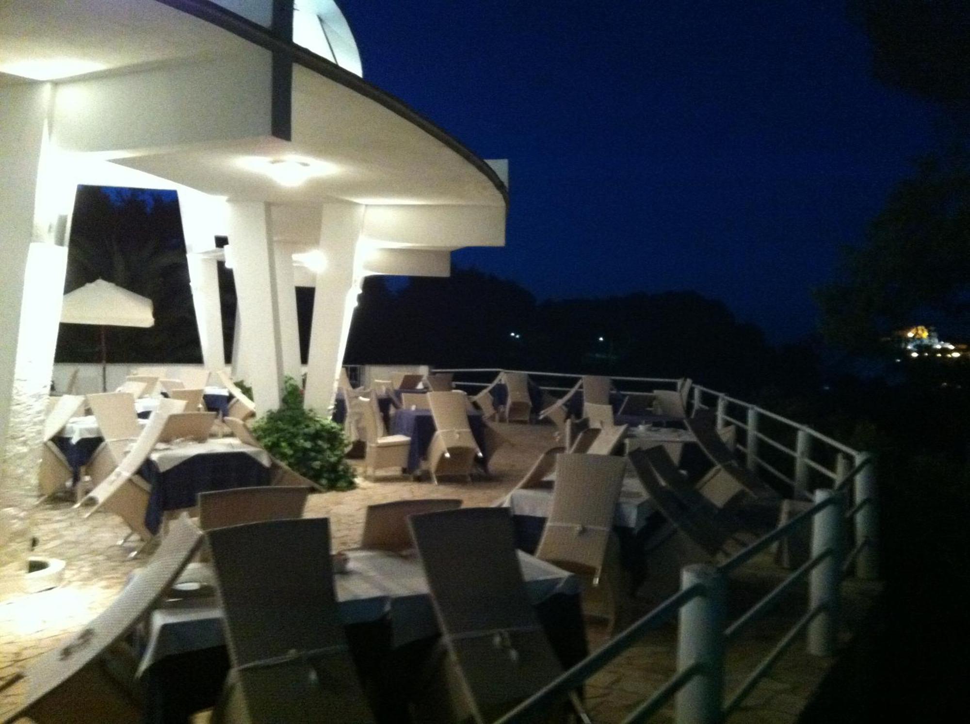 Hotel Eden 산도미노 외부 사진