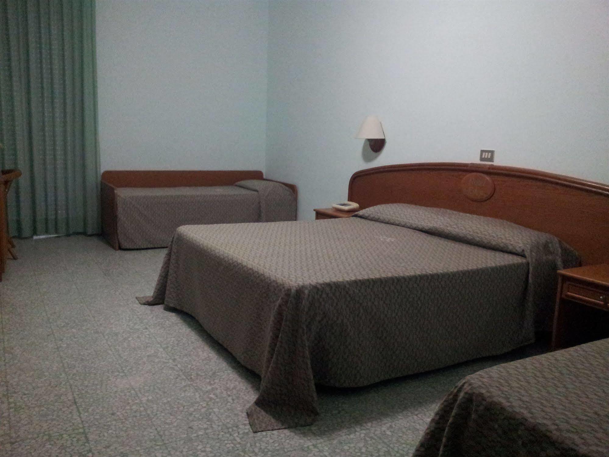 Hotel Eden 산도미노 외부 사진