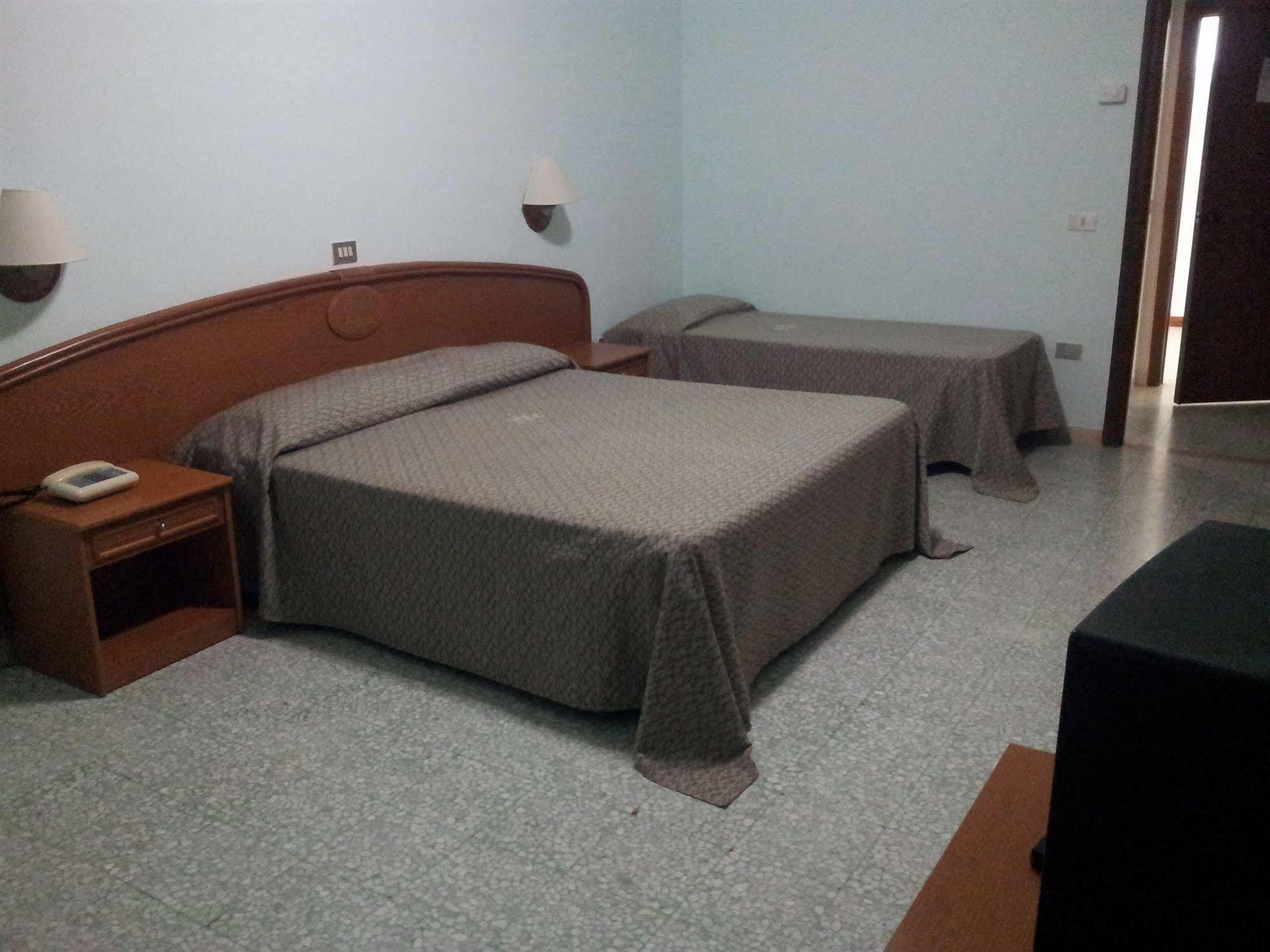 Hotel Eden 산도미노 외부 사진