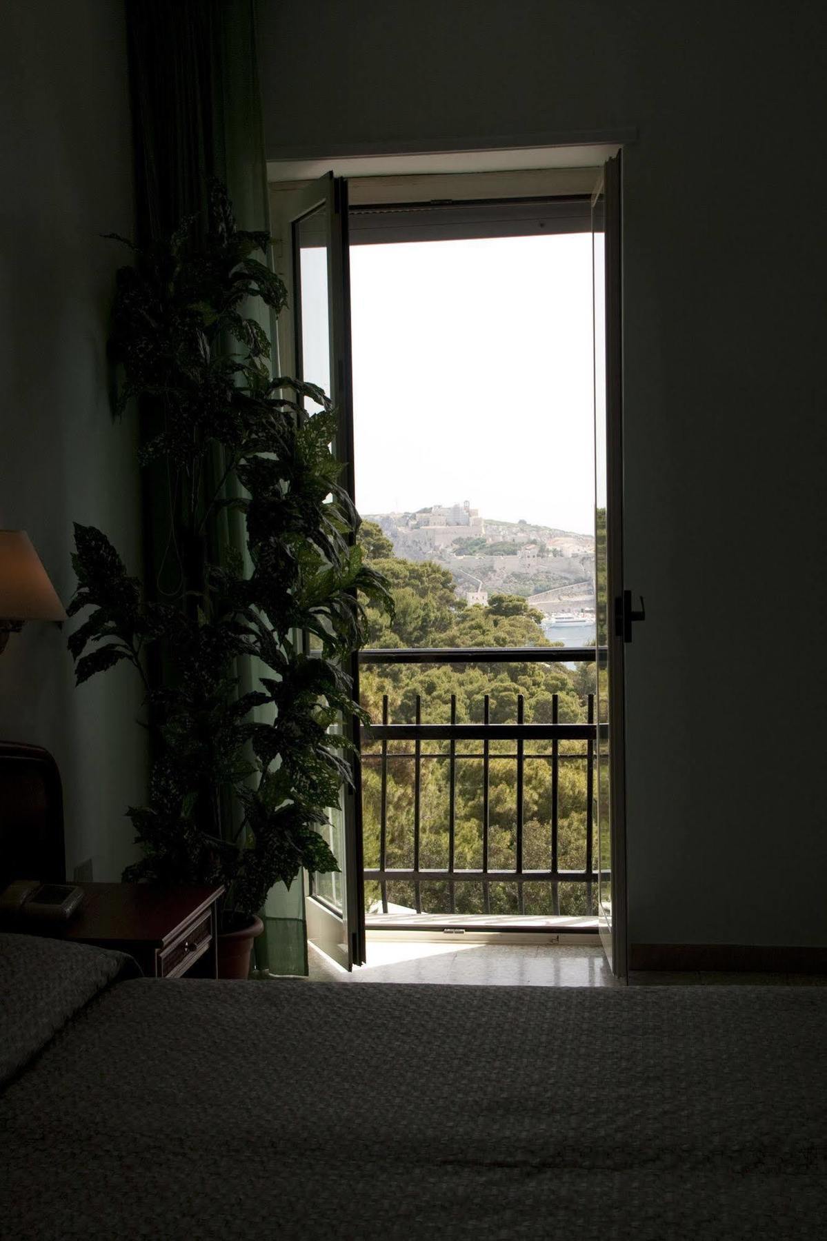 Hotel Eden 산도미노 외부 사진